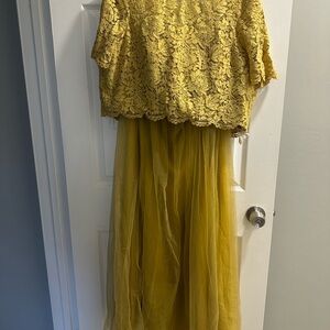 Mustard Lace & Tulle Maxi Dress — Elegant Women's Evening Gown